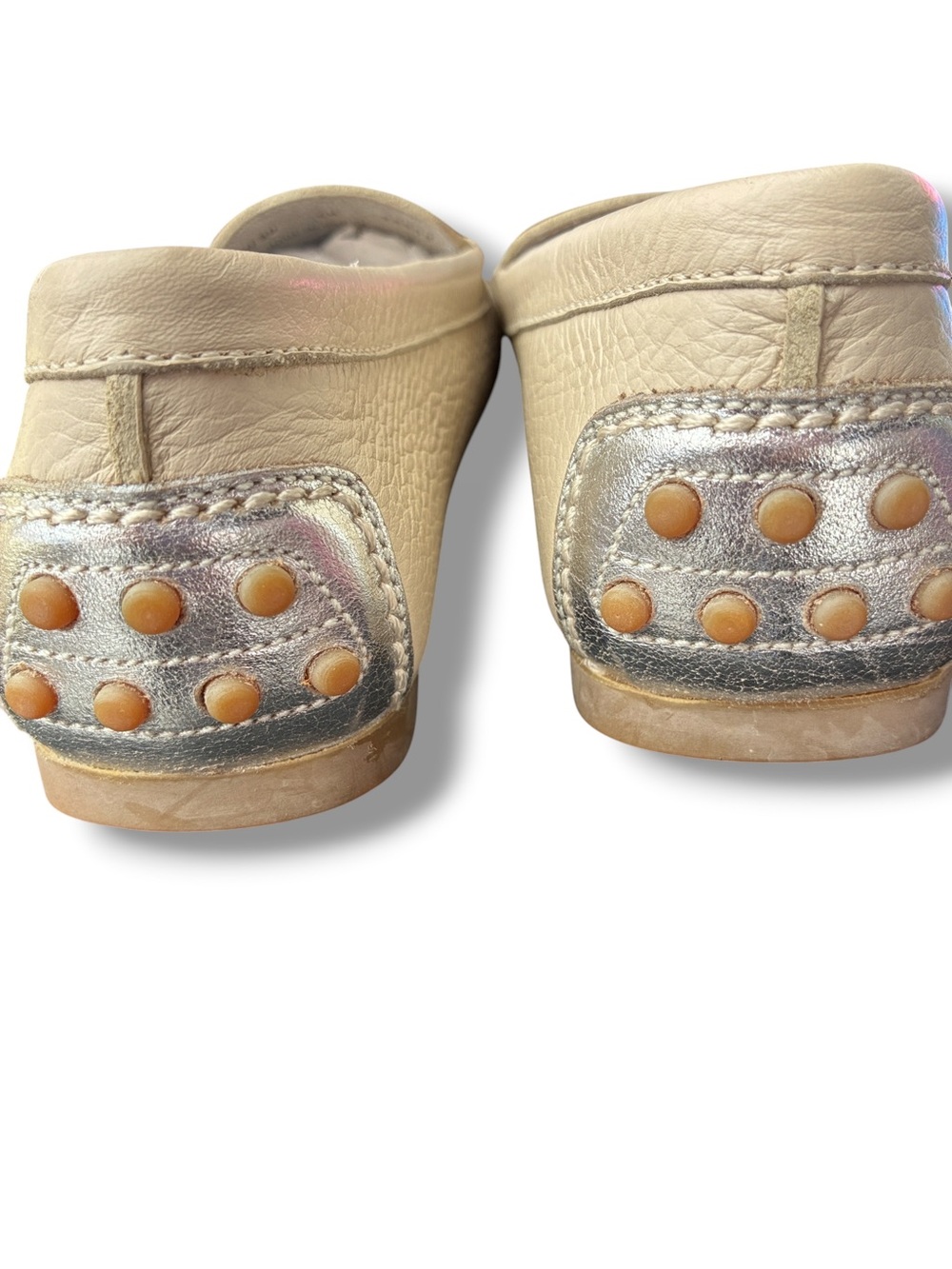 Peter Millar cream/ silver pebbled leather driving moccasins. New. Sz 6 - Picture 5 of 15